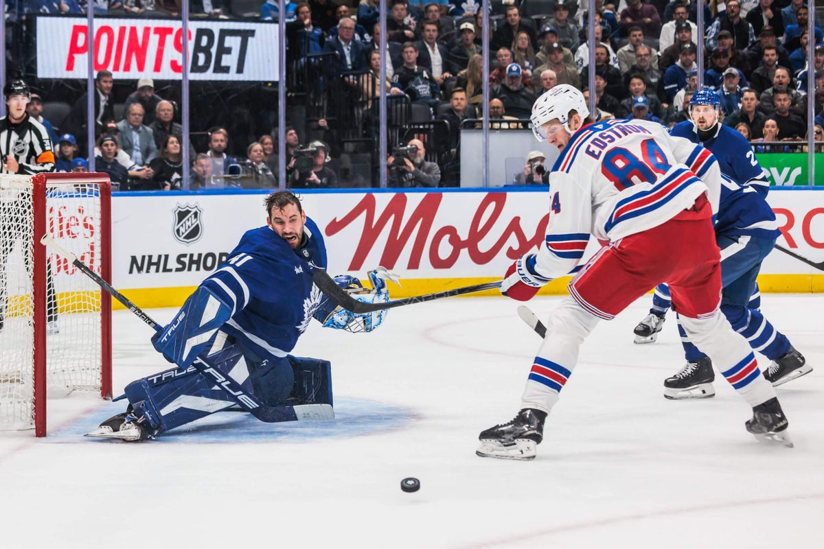 Great save, no goalie mask: Should the NHL outlaw this ‘very dangerous play’?