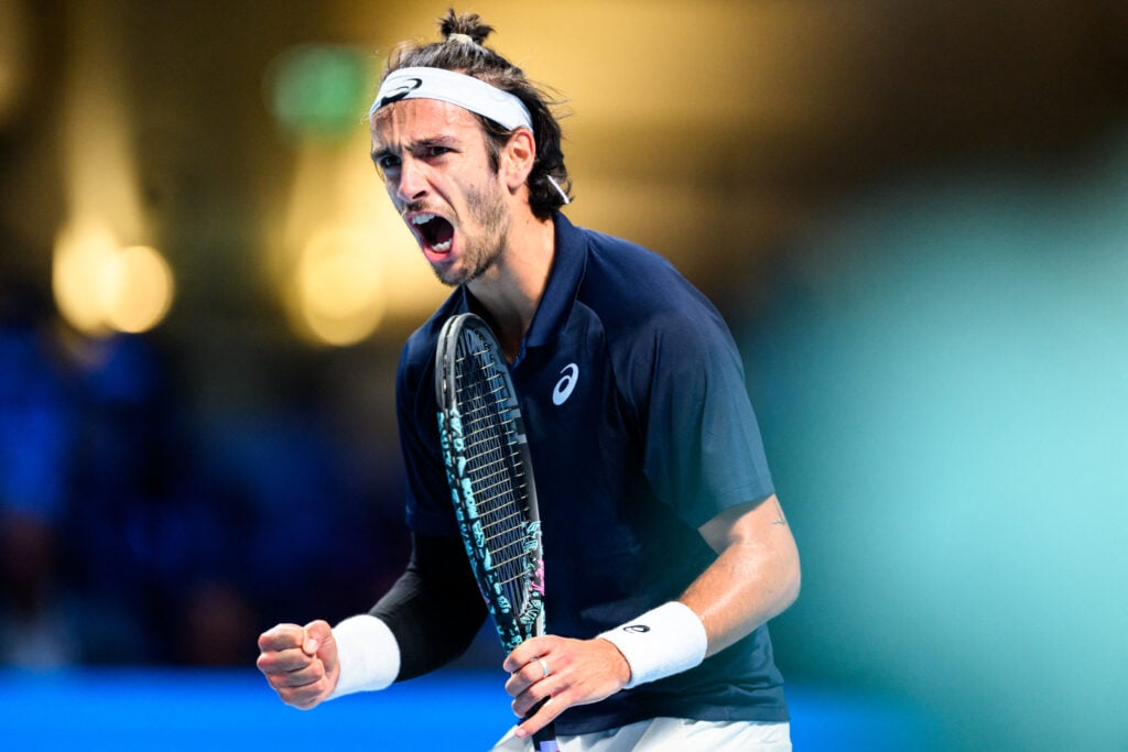 Lorenzo Musetti celebrates during his win over Corentin Moutet at the 2025 Vienna Open