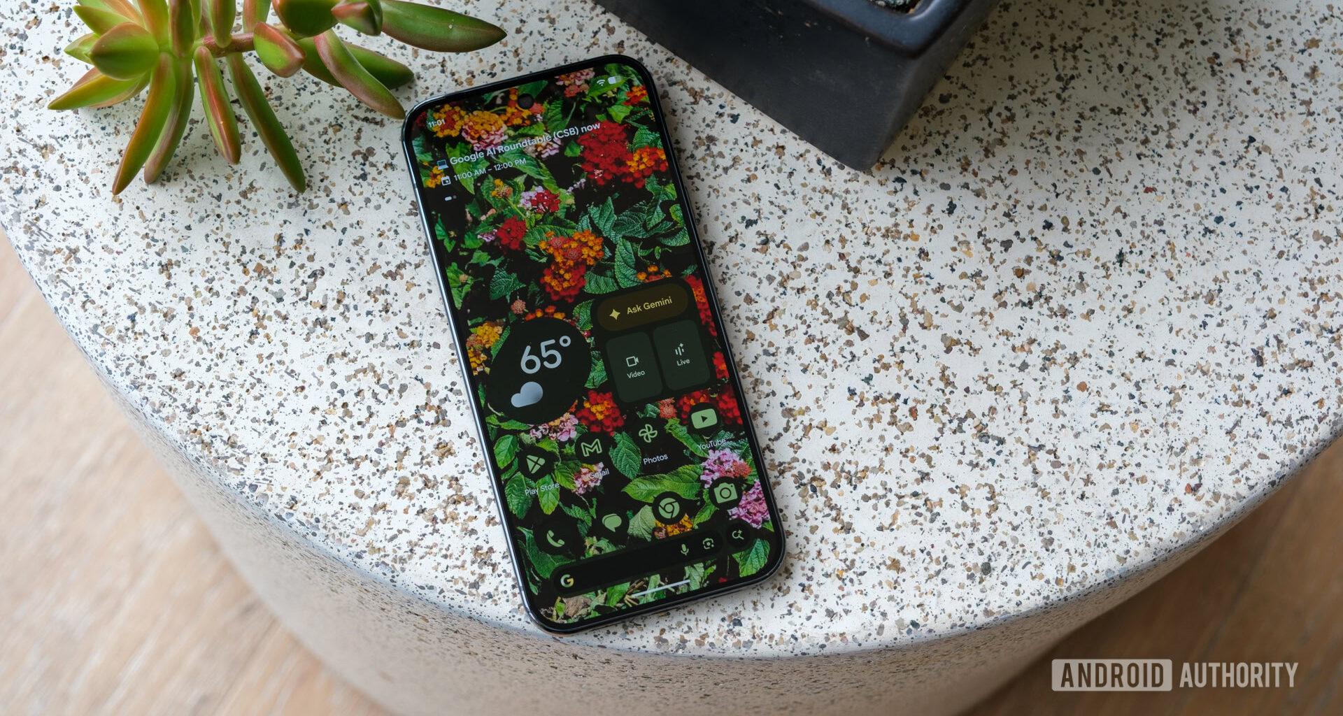 Google Pixel 10 Pro XL home screen