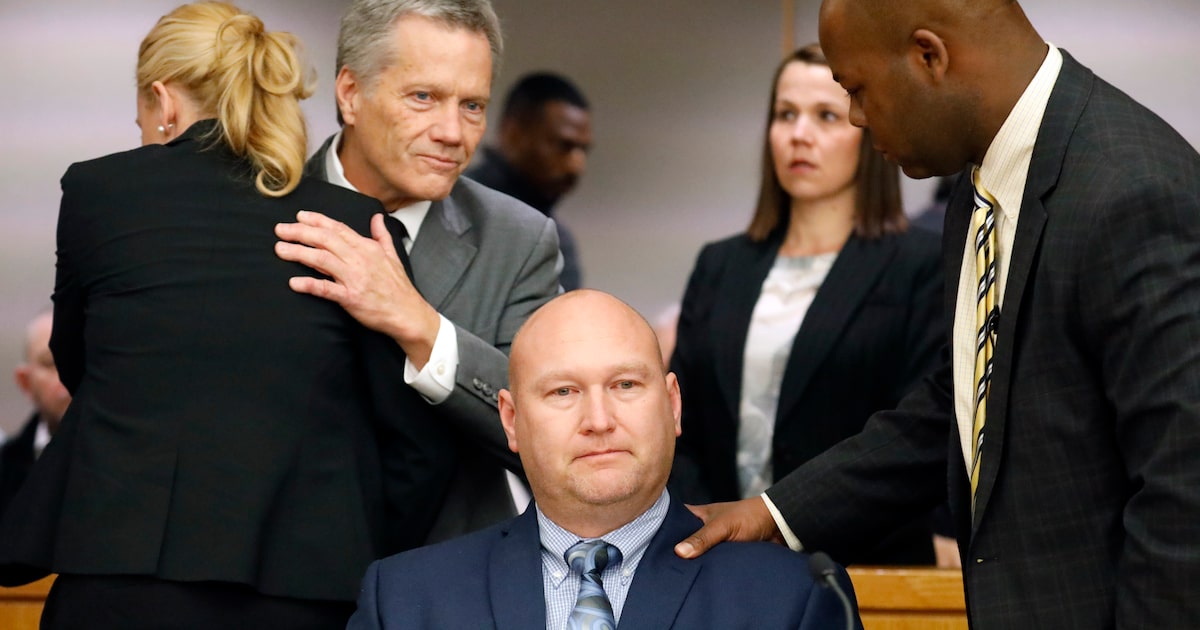 Dallas officer fired after fatal 2017 shooting seeks back pay in civil service hearing