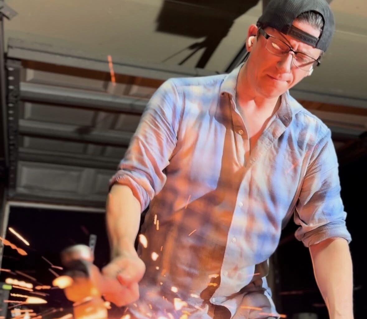 Made in Tarrant: Fort Worth native crafts knives for small business in his garage