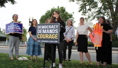 Under threat of RIFs and a government shutdown, some federal employees ‘not buying it’