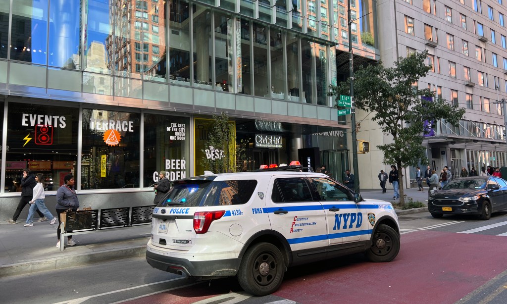 Gunman waving weapon around at NYC Wikipedia conference nabbed