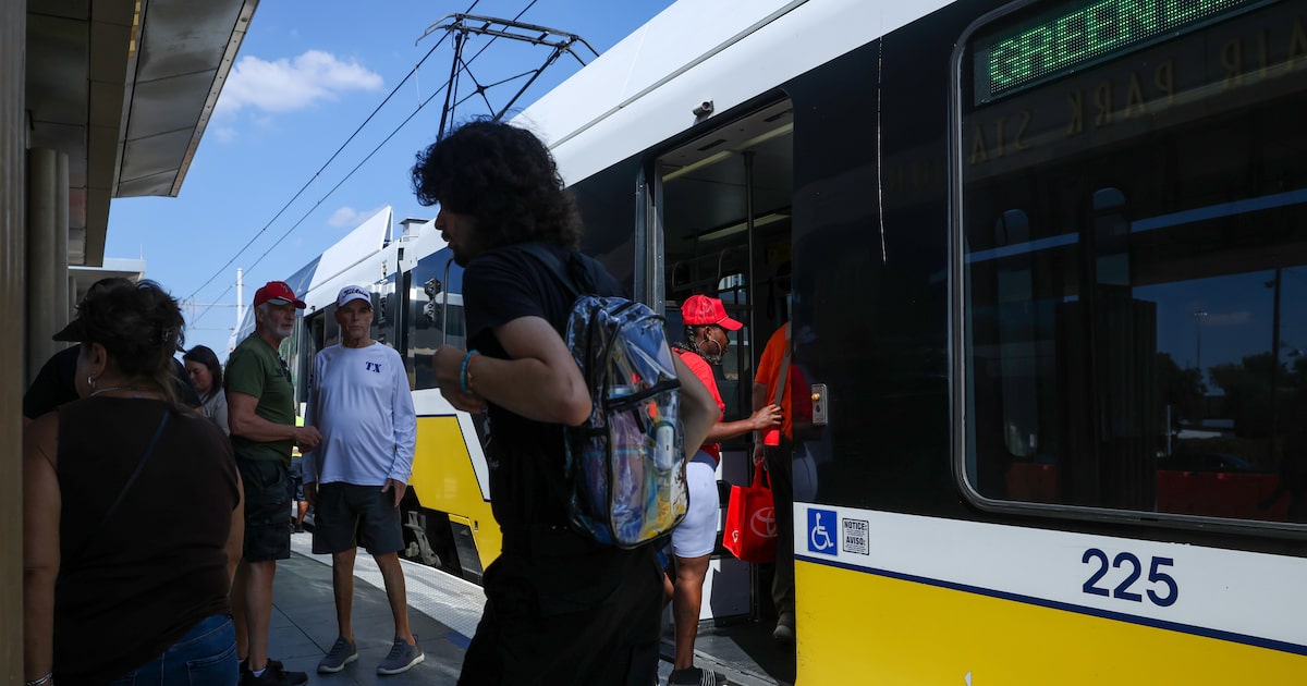 Suspect in custody after fatal shooting Sunday evening at downtown Dallas DART station