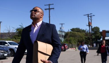 Rep. Veasey demands answers during visit to Dallas ICE office about alleged violations