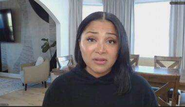 Jasmine Ray used to serve as a city official, but last month she resigned in time to release her tell-all memoir about her relationship with the mayor. (Spectrum News NY1)