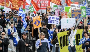 Hundreds of Montrealers join march calling for Quebec independence - CTV News