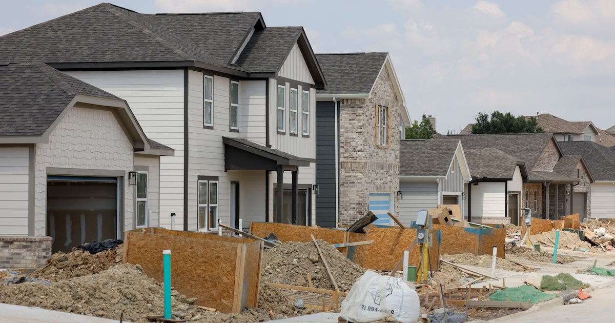 New homes in North Texas sit empty as builders slow pace