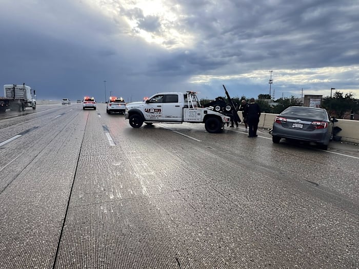 Traffic delays reported on Northwest Freeway after major crash