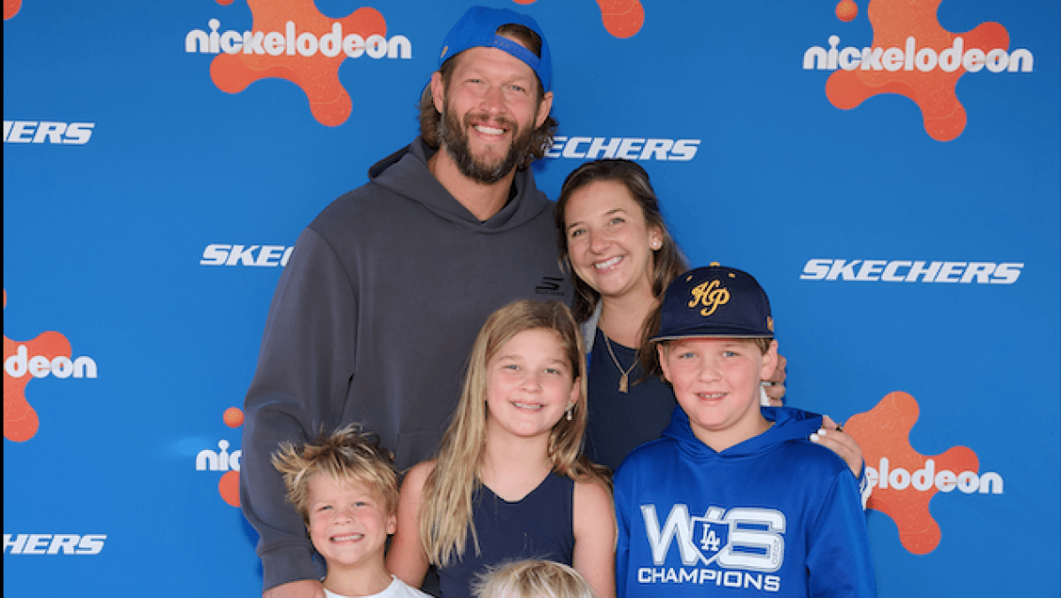 Dodgers pitcher surprises fans by joining Skechers pier to friendship walk ahead of 2025 World Series – NBC Los Angeles