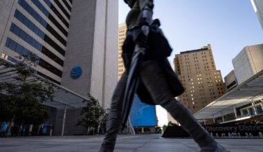 AT&T intensifies focus on Plano, Frisco in new office search