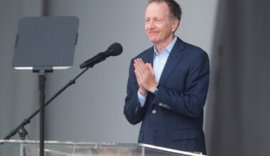 Former LAUSD Superintendent Austin Beutner launches 2026 mayoral bid – Daily Breeze