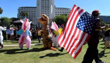 Los Angeles City Council wants more oversight over permits for parades – Daily Breeze