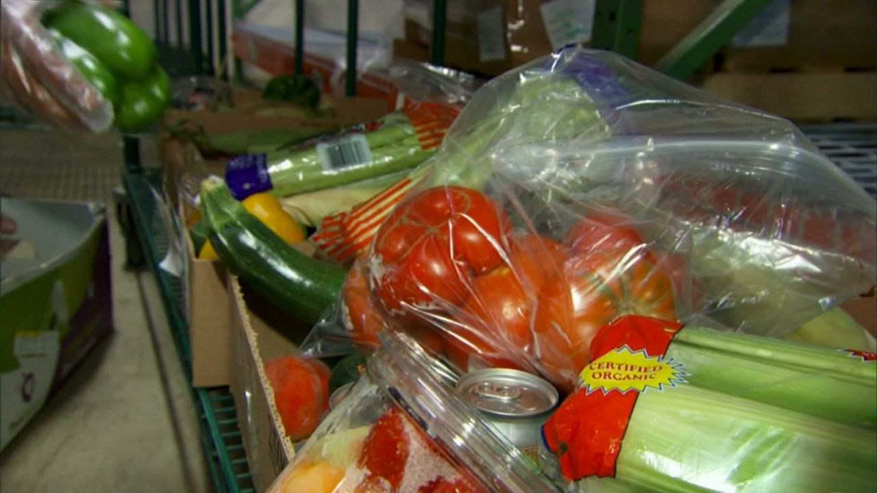 Food banks prepare for possible SNAP pause