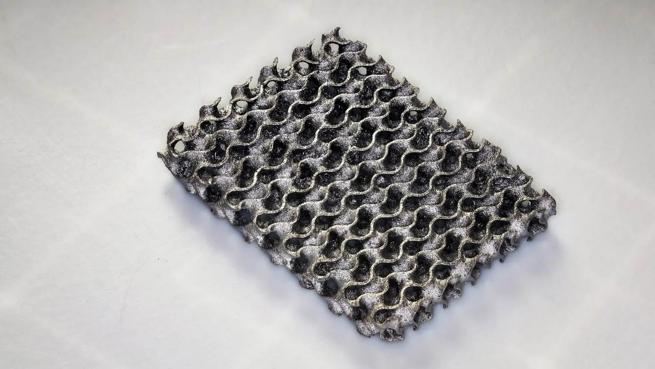 Scientists 'Cultivate' Metal Instead of 3D Printing it–and it’s 20x Stronger