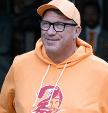 Trading For An Edge Rusher - JoeBucsFan.com