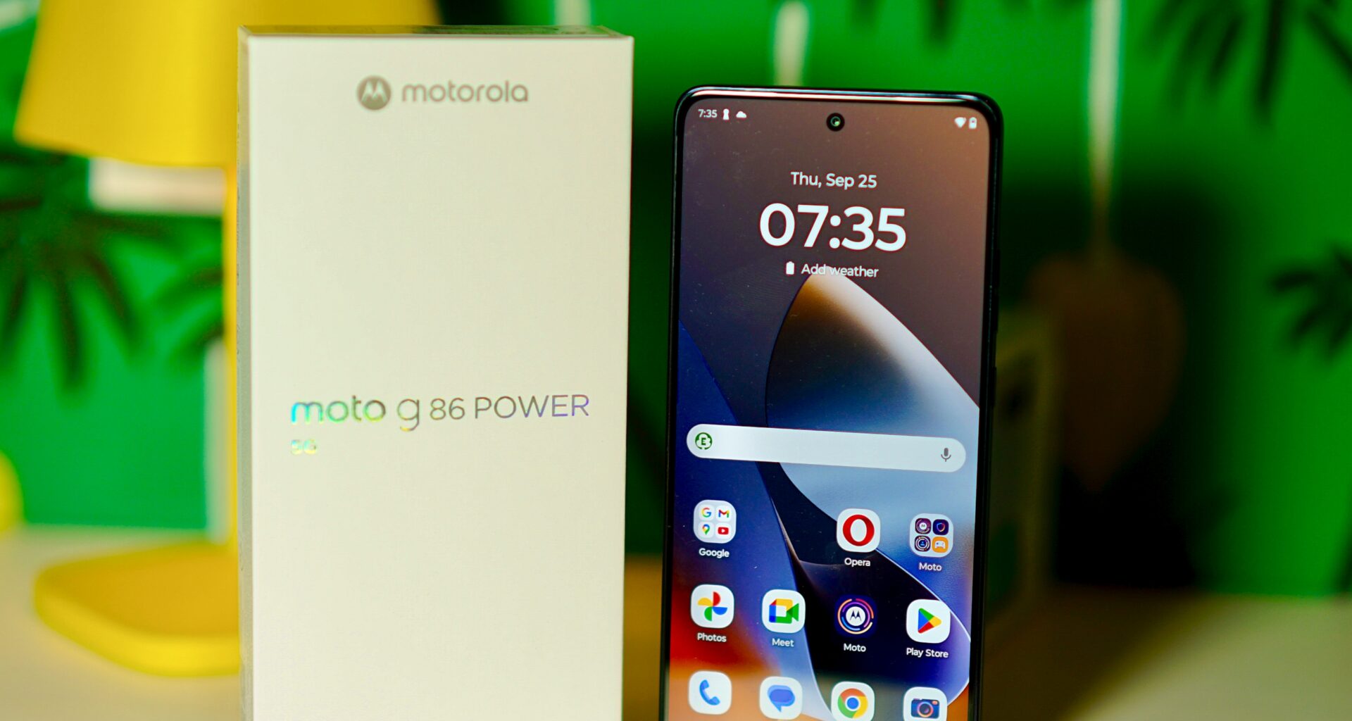 Motorola Moto G86 Power review: bright OLED display and massive battery for long runtimes