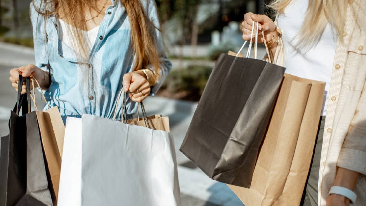 Holiday caution triggers September slump in US retail sales