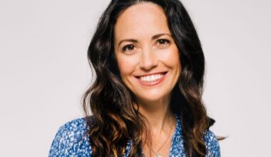 Founder of $100 million company says she quit her day job to rebuild her father's Cape Cod chip empire—and there 'wasn't time' to worry about nepotism