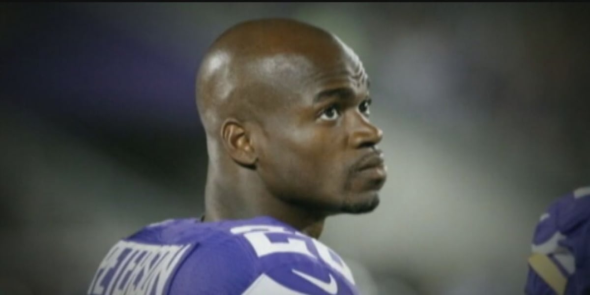 Former NFL star Adrian Peterson arrested in Houston on DWI, weapons charges