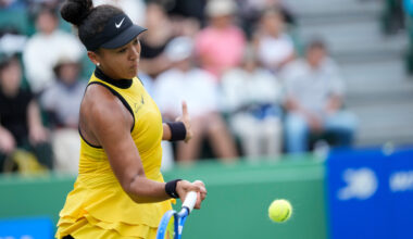 Despite injury scare, Naomi Osaka dethrones defending champ Lamens in Osaka