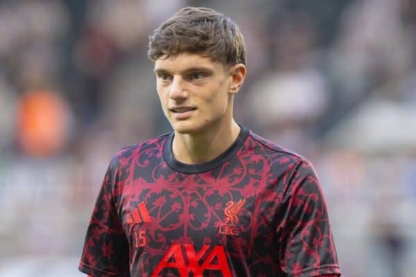 NEWCASTLE-UPON-TYNE, ENGLAND - Monday, August 25, 2025: Liverpool's Giovanni Leoni during the pre-match warm-up before the FA Premier League match between Newcastle United FC and Liverpool FC at St James' Park. (Photo by David Rawcliffe/Propaganda)