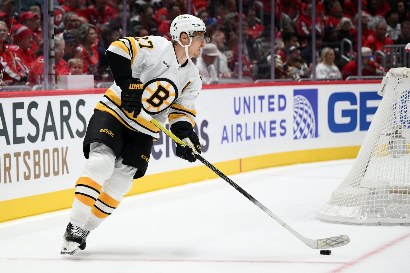 Bruins defenseman Hampus Lindholm logged 20:01 in ice time Wednesday night in a season-opening victory against the Capitals, but was forced to leave Thursday's game in the first period with a lower-body injury.