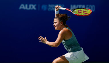 Paolini to face Rybakina in Ningbo semis with WTA Finals spot at stake