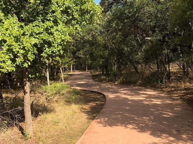 Wolf-like creature stalking San Antonio city parks, viral Reddit post claims