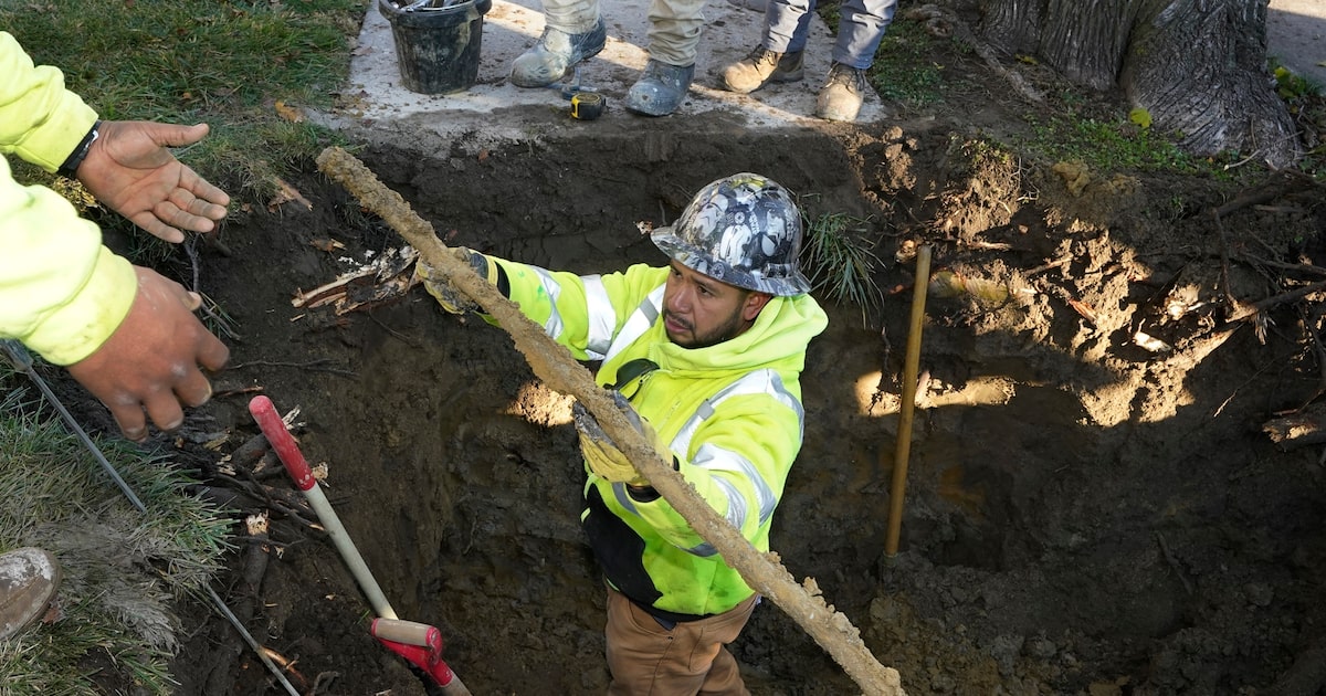 Dallas Water Utilities sending out letters about possible lead pipes