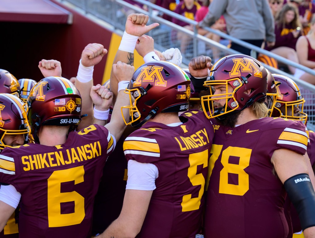 Big Michigan linebacker flips from Central Florida – Twin Cities