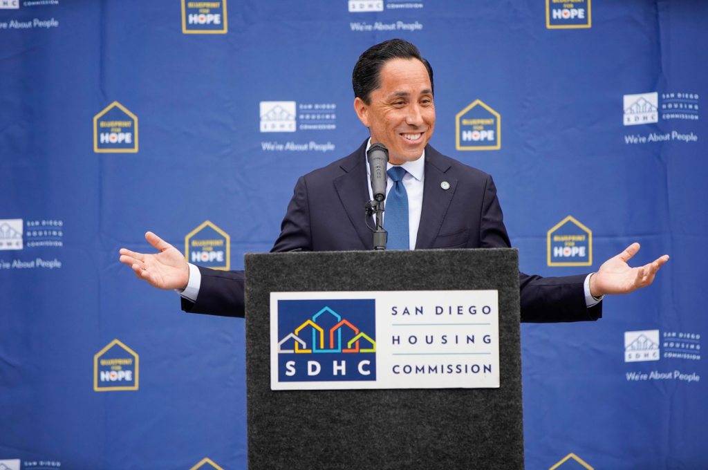 Mayor floats idea of combining Harbor Police with SDPD at Politifest