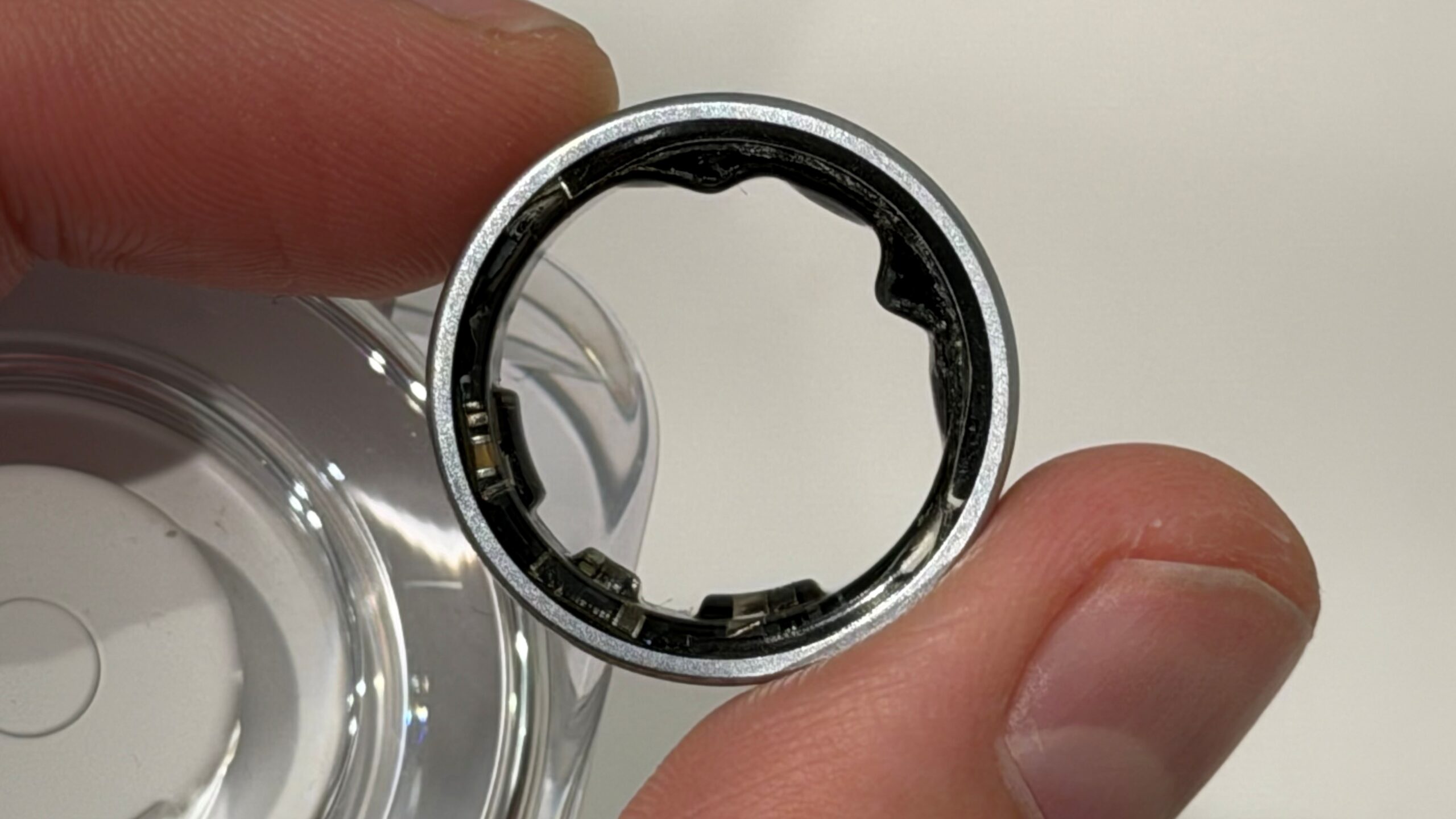 Samsung Galaxy Ring Battery Swelling Feature Image 2 Samsung Galaxy Ring Battery Swelling Feature Image 2