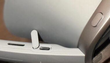 Samsung Galaxy XR Has A Hidden USB-C Port