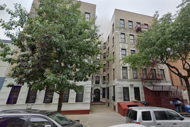Jose Antonio Tur, a 99-year-old landlord, suffered a stroke the day after being the victim of a brazen gunpoint push-in robbery at a Washington Heights apartment building on W. 187th St. near Audubon Ave. in Manhattan. (Google)