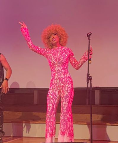 R&B Singer Dondria Shines at Dallas Back to Love Tour