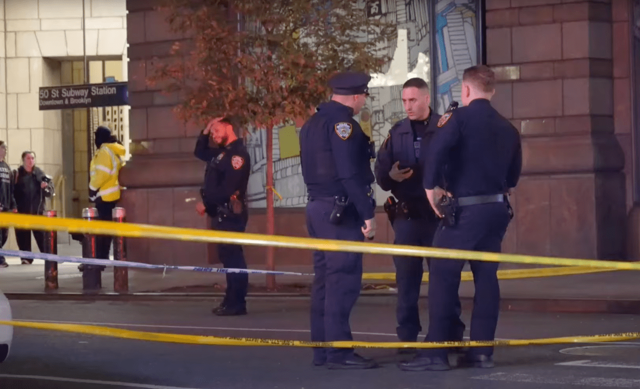 Stabbing Worldwide Plaza