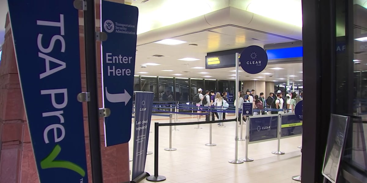 Phoenix Sky Harbor refuses to show TSA video on government shutdown