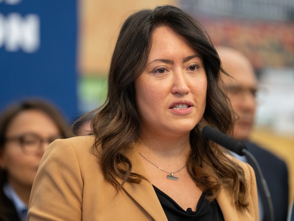 Amid Trump crackdown, NYC schools panel urges boosting support for immigrant students