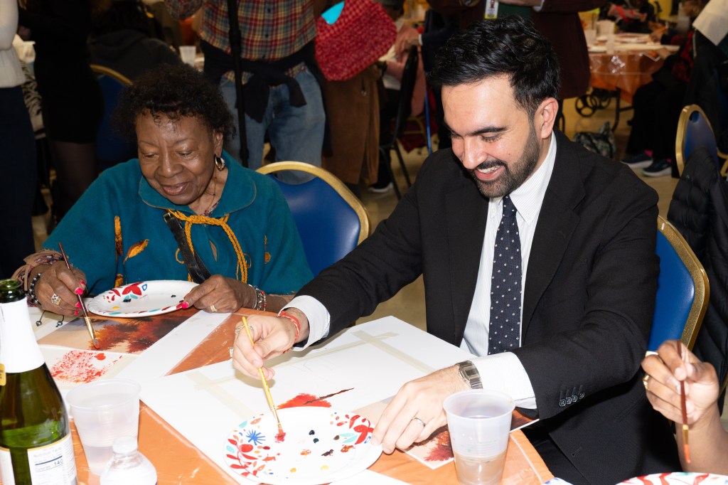 Mamdani targets senior voters as he seeks to blunt Cuomo edge with older NYers