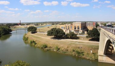 Historic TXU plant going on the market as Fort Worth’s Panther Island redevelopment starts
