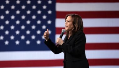 Kamala Harris calls disinformation ‘the biggest weapon against democracy’ at Los Angeles book tour stop – Annenberg Media