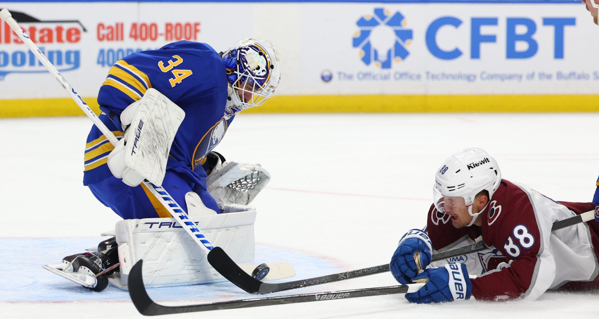 Alex Lyon, Marty Necas