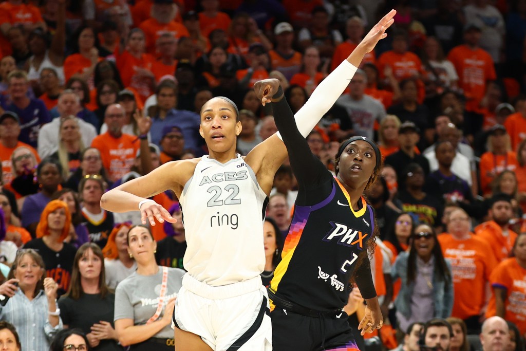 Kahleah Copper makes a 3-pointer in front of A'ja Wilson, fueling the Phoenix Mercury's comeback.
