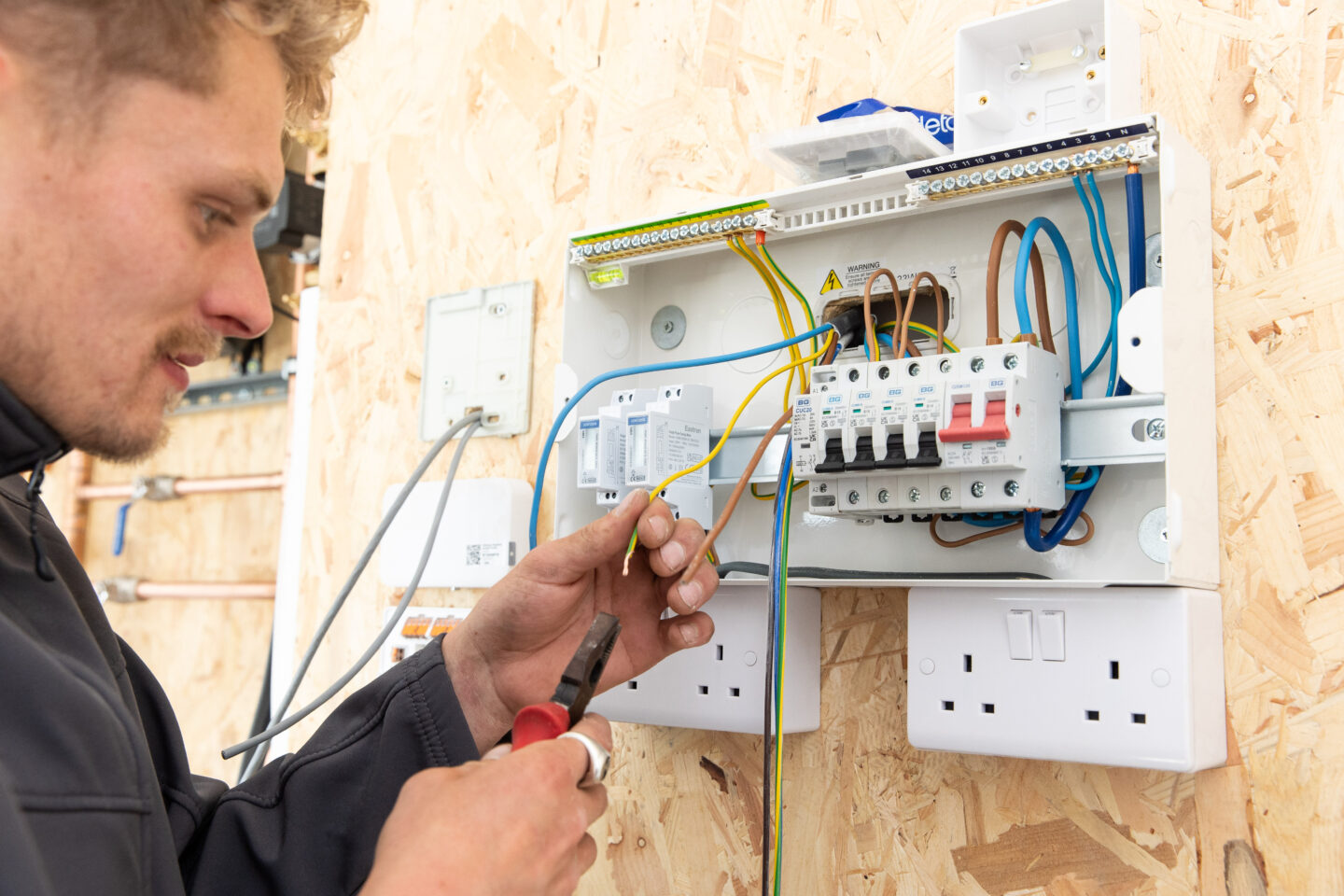 Clean energy jobs boom to see over 15,000 new jobs in region