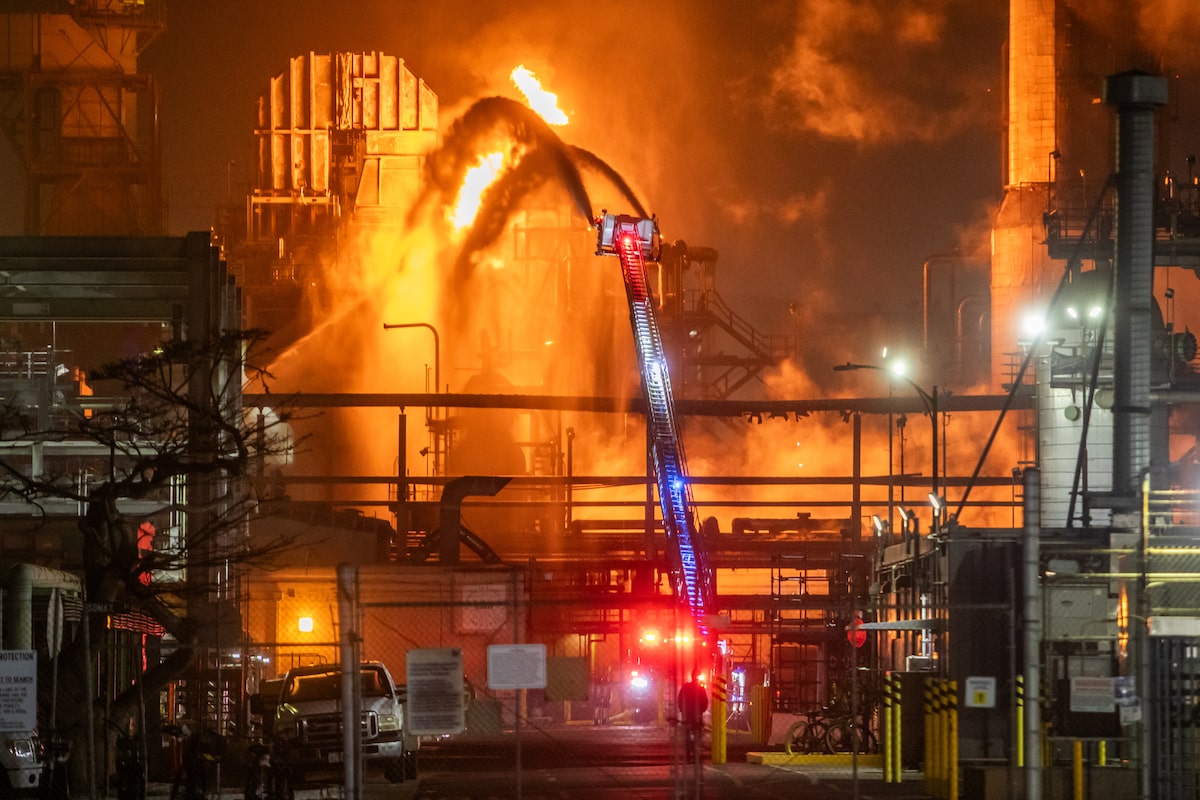 Massive fire breaks out in jet fuel unit at Chevron’s Los Angeles refinery