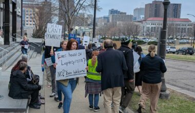 Minnesota preparing to cut as many as 100 state health workers, inspectors amid federal shutdown