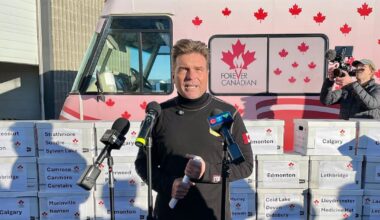 ‘Forever Canadian’ petition surpasses goal, collects 456,000 signatures - CTV News