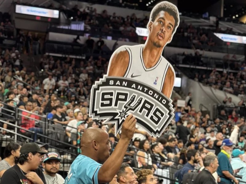 The Spurs aren’t leaving San Antonio, even if the arena vote fails in November, experts say 