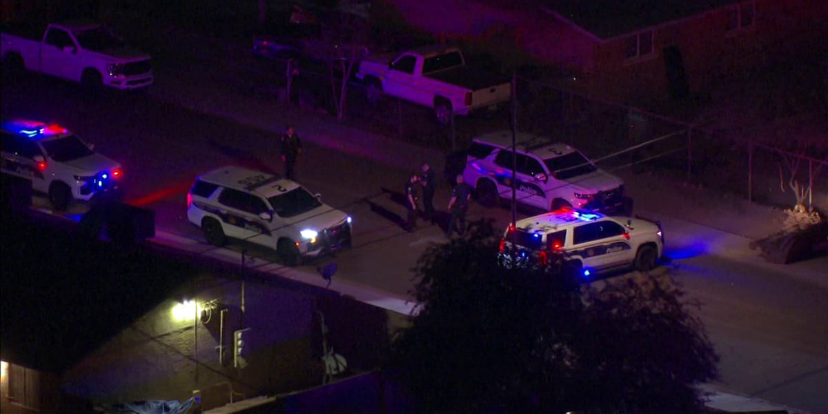 Two teens shot in Phoenix; possibly connected to separate incident, police say